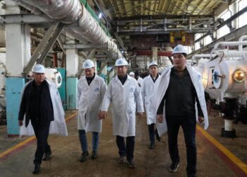 Айдарбек Сапаров Меркі қант зауытының жұмысын тексерді