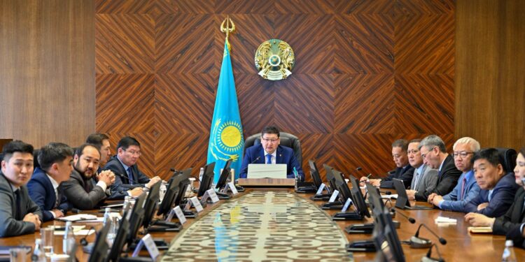 Абай облысының әкімі Қытай инвесторларымен кездесті