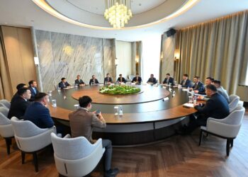 Абай облысының әкімі Баян-Өлгей делегациясының ұсыныстарын қолдайтынын айтты