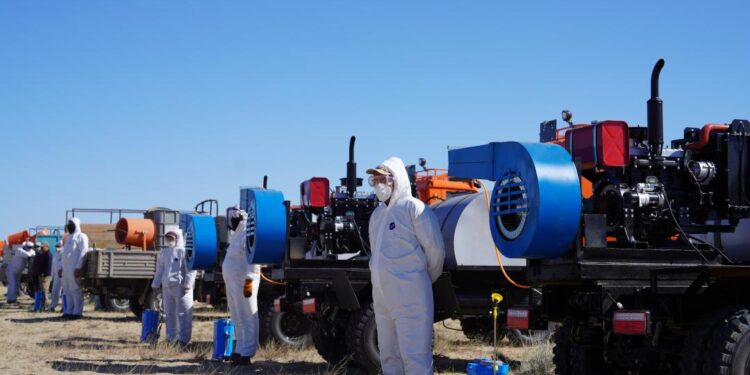 Министр: шегіртке қанаттанып үлгермеуі керек