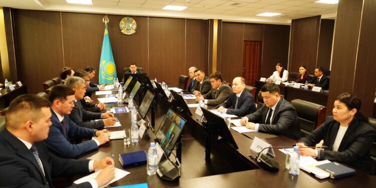 Айдарбек Сапаров: АӨК-тегі өңделген өнімнің үлесі 70 пайыздан асуы керек