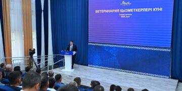 Абай облысының ветеринарларына алғаш рет 53 жаңа автокөлік берілді